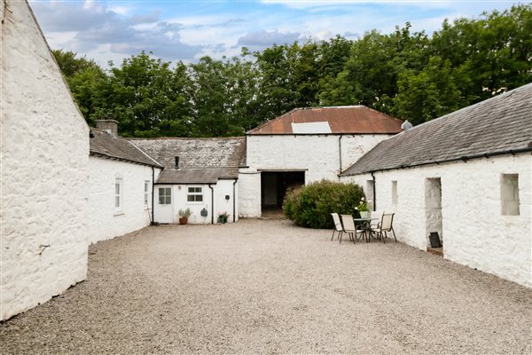 The courtyard at Abbotsway with ample parking and fully enclosed for your dogs