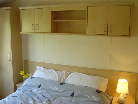 Caravan 5 main bedroom