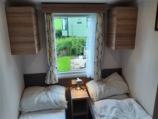 Caravan 2 twin bedroom