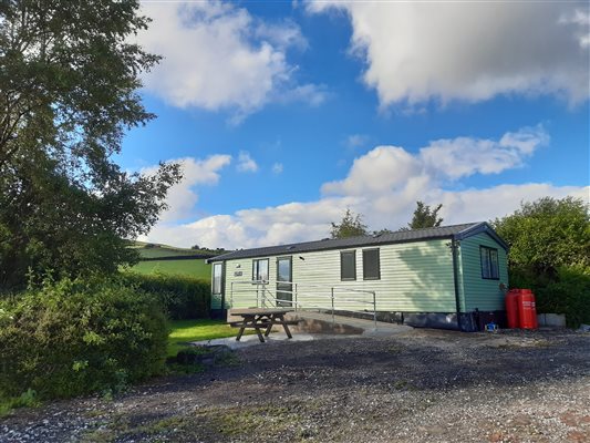 Caravan 4 - 3 bedroom Pet Friendly modern holiday home