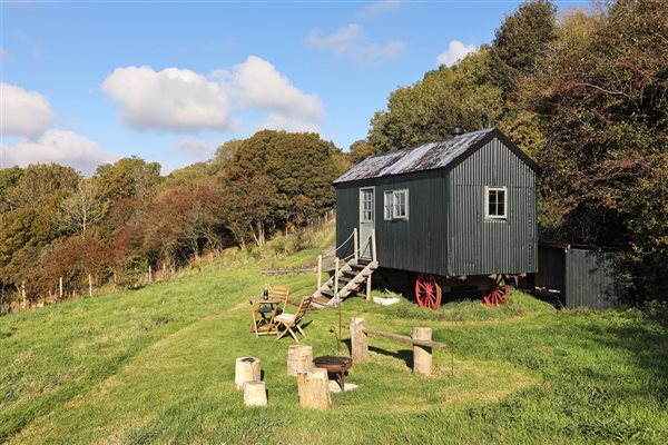 Shepherd's Watch Vintage Shepherd's Hut