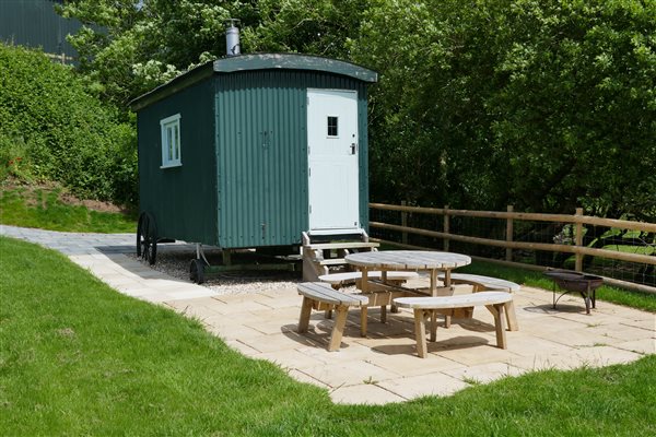 Shepherd's Hut with Hot tub