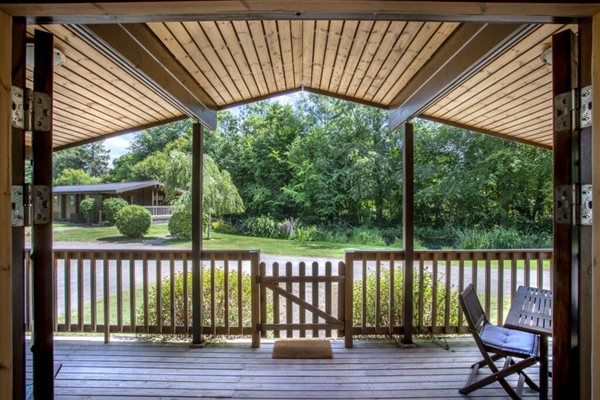 Bullrush Verandah