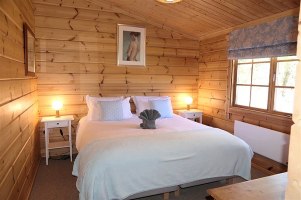 Kingfisher bedroom