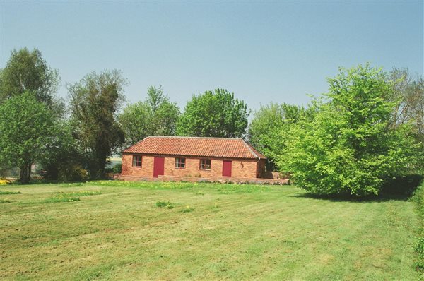 cottage face view