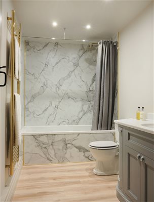 Family Bathroom at Glynn Barton Cottages