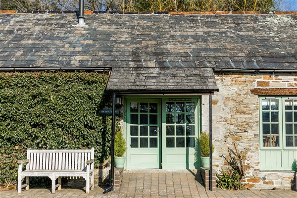 The Old Stables at Glynn Barton Cottage