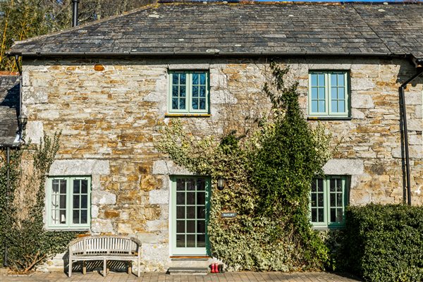 Hayloft Cottage with indoor pool