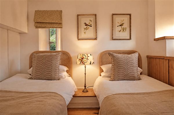 Twin Bedroom