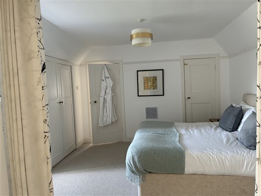Upstairs master/twin room