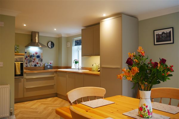 kitchen/dining room