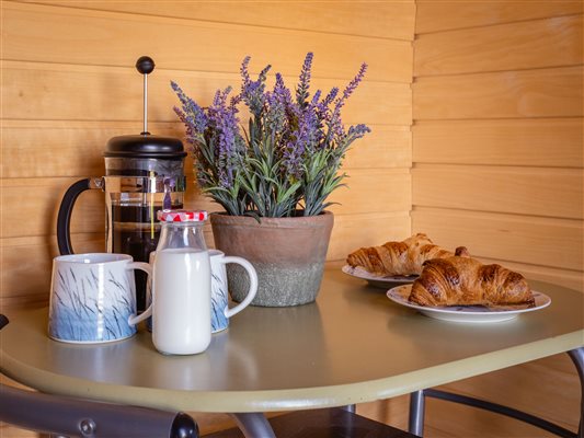 breakfast set up
