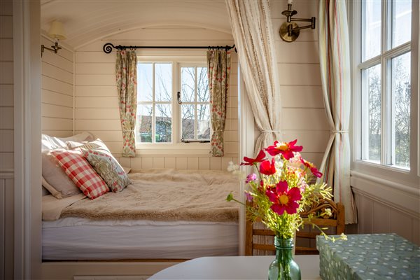 hornbeam bedroom