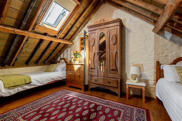 Stables mezzanine bedroom