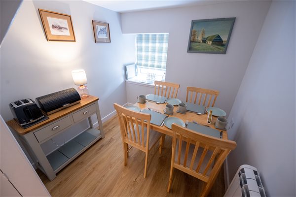 Leanach Farm Cottage Dining Room