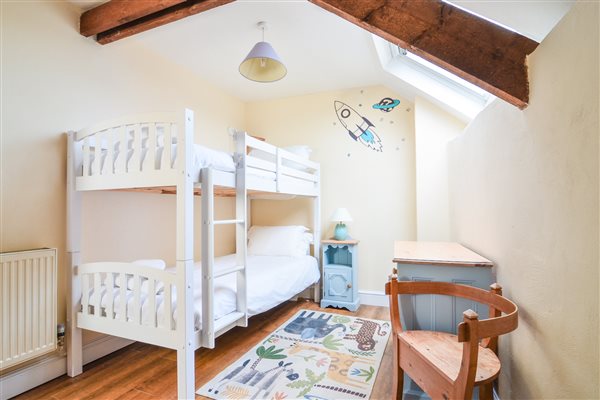 Woodbine bunk bedroom