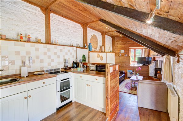 Clematis kitchen and living area