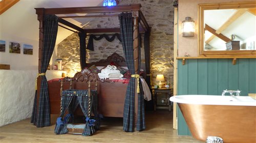 Y Granar (The Granary)