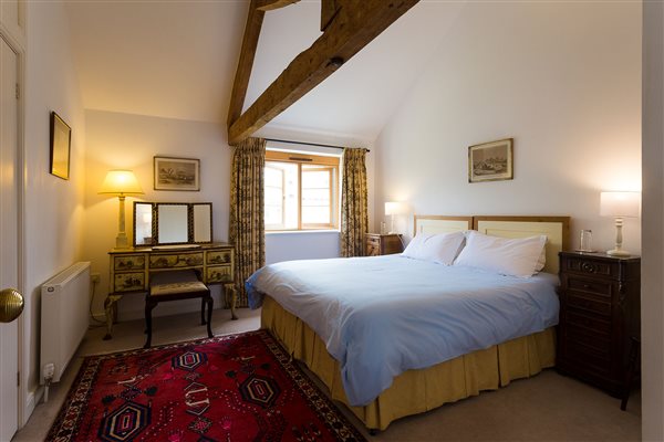 Stables double or twin bedroom