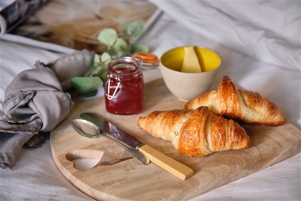 breakfast in bed