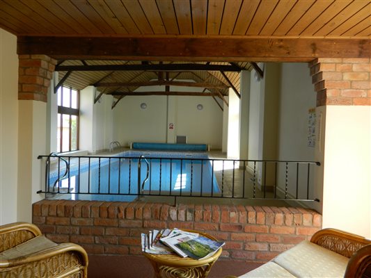 Swimming Pool dry sitting area