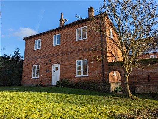 Pond Cottage