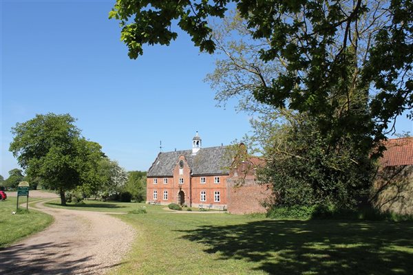 Waterside, Granary & hayloft Entrance