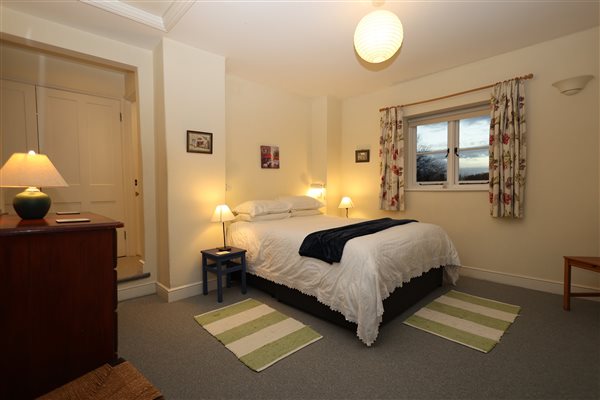 Pond Cottage Family bedroom