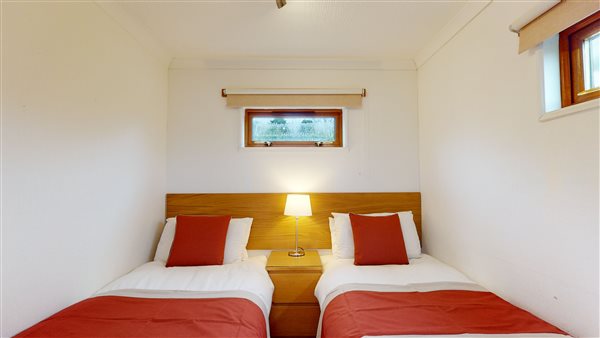 studio 2adults 2 kids