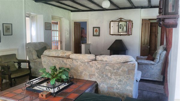 The Keeper's Cottage. View of lounge from dining area