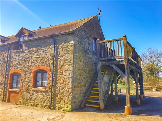 Hayloft Access