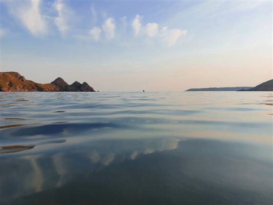 Three Cliffs beach