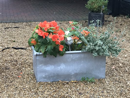 Flower tubs