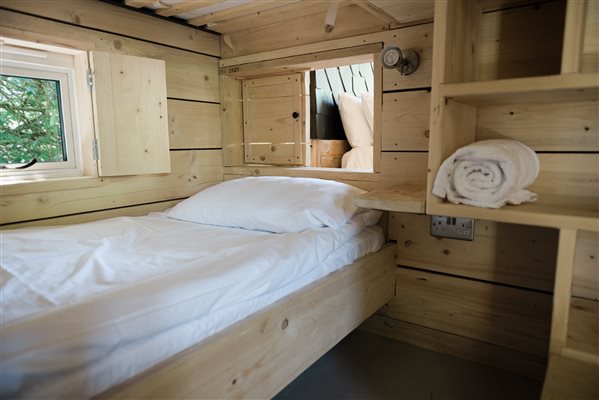 Hares Cabin