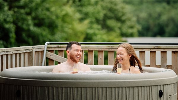 Herefordshire glamping safari tent with hot tub