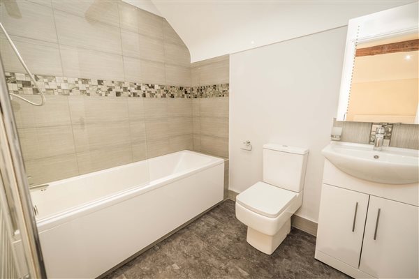 Ensuite bathroom Ensuite bathroom
