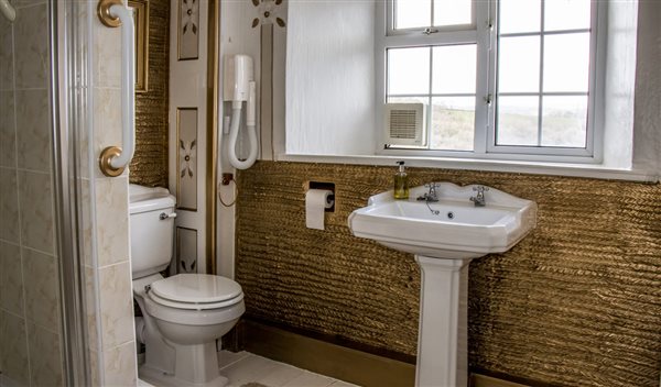 exmoor suite bathroom