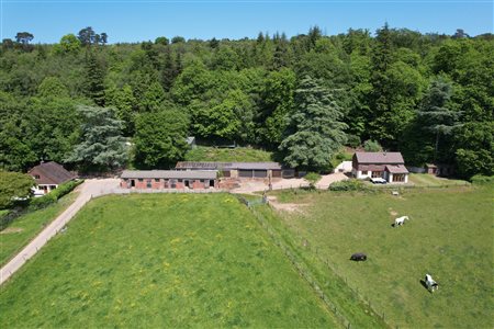 Surrey Hills Holiday Cottages