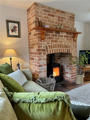 Swallow cottage 1 lounge