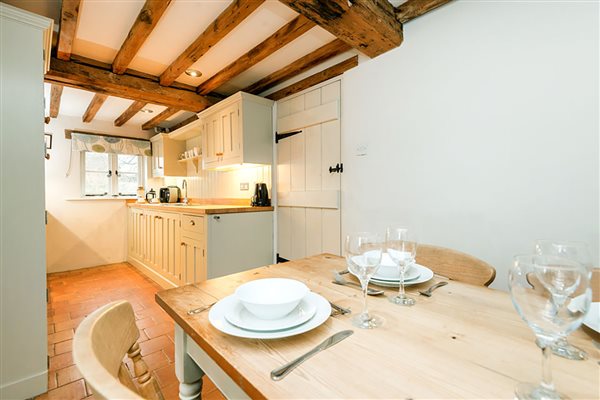 Swallow cottage 1 kitchen