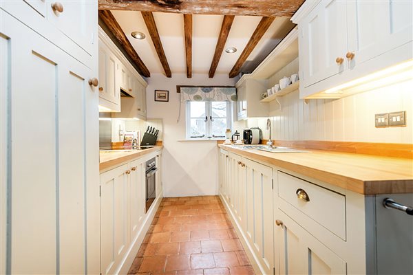 Swallow cottage 1 kitchen