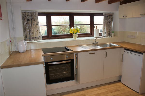Granary Cottage kitchen