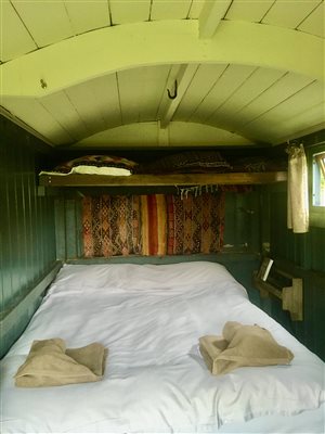 Shepherd Hut double bed